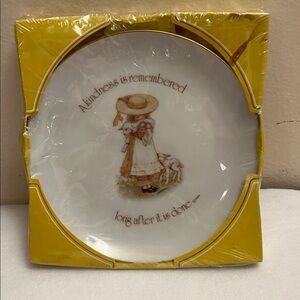 Holly Hobbie Lasting Memories genuine porcelain collector plates vintage